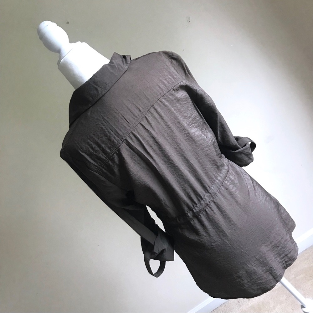 Forever 21 Military Button-Down - Picture 3 of 6